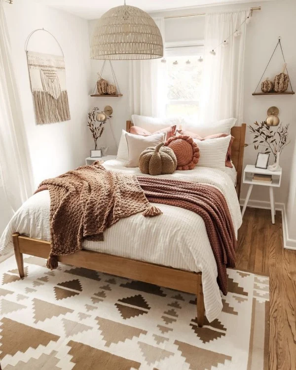boho bedroom with pattern rug
