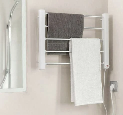 Heated Towel Rack in mobile home bathroom