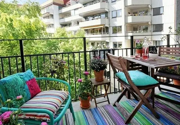 colorful carpet in the balcony