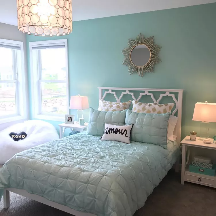 blue gold teen girl bedroom